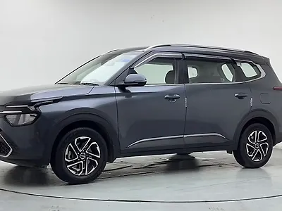 2022 Kia Carens Prestige Plus 1.4 Petrol MT 7 STR 1