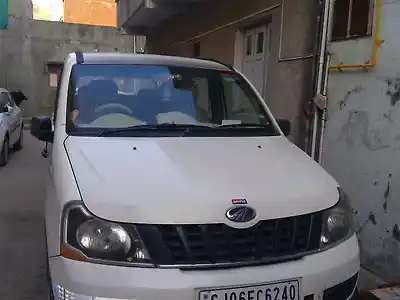 2012 महिंद्रा ज़ायलो e4 एबीएस bs-iii 1