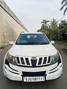2015 महिंद्रा XUV500 w6 1 2015 महिंद्रा XUV500 w6 1
