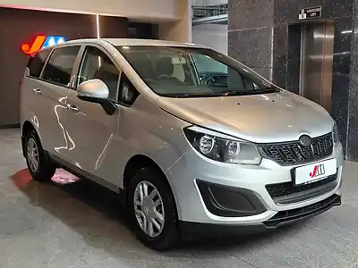 2019 महिंद्रा मराजो m4 7 str 1