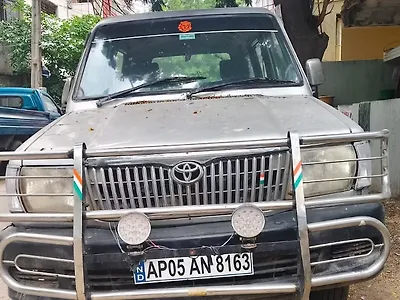 2003 Toyota Qualis GS G1 1