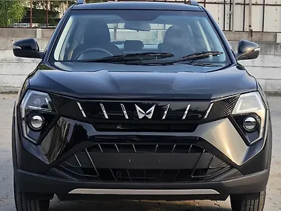Second Hand Mahindra XUV 3XO AX5 Petrol 1.2L Turbo Manual in Ahmedabad