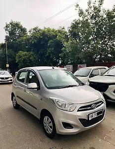 Second Hand Hyundai i10 Magna 1.2 Kappa2 in Chandigarh Second Hand Hyundai i10 Magna 1.2 Kappa2 in Chandigarh