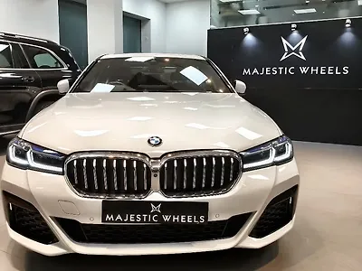 2022 BMW 5-Series 530d M Sport 1