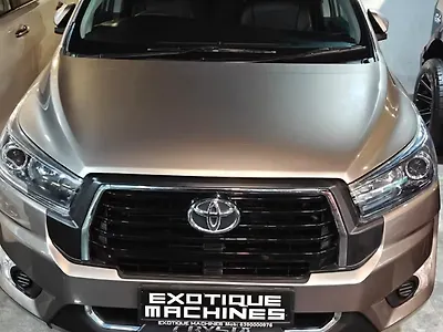 2022 Toyota Innova Crysta G 2.4 8 STR 1