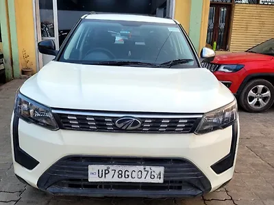 Second Hand Mahindra XUV300 W6 1.2 Petrol [2019] in Kanpur