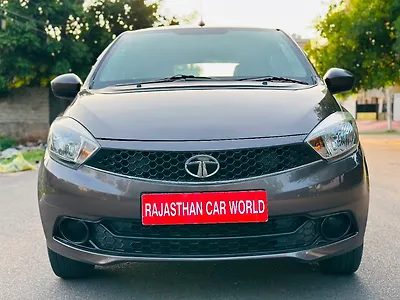 2018 Tata Tiago Revotron XT [2016-2019] 1