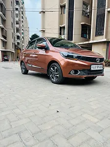 2017 Tata Tigor Revotron XZ (O) 1 2017 Tata Tigor Revotron XZ (O) 1
