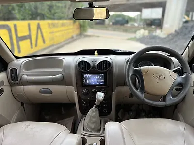 2011 Mahindra Scorpio SLE BS-IV