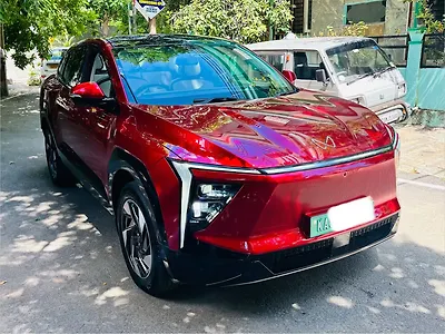 2025 Mahindra XEV 9e Pack Three 79.0 kWh 11.2kW Charger