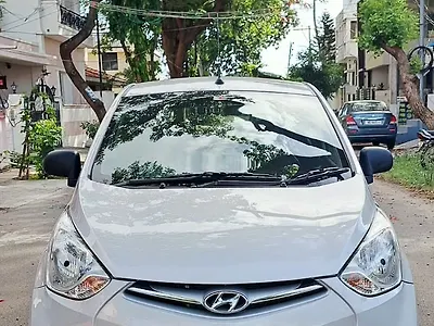 2017 Hyundai Eon Magna + 1