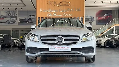 2017 Mercedes-Benz E-Class E 220 D 1 2017 Mercedes-Benz E-Class E 220 D 1