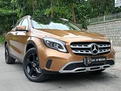 2018 मर्सिडीज़ बेंज़ जीएलए 220 डी 4मैटिक 1