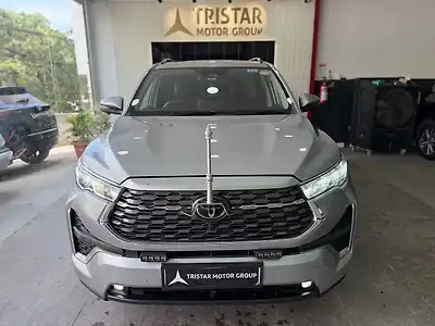2025 टोयोटा इनोवा हायक्रॉस ZX (O) Hybrid (Electric + Petrol) Automatic (e-CVT) 7 STR Limited Edition 1