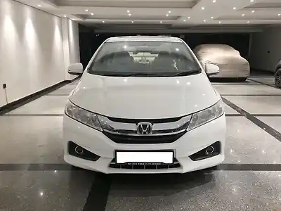 2015 होंडा सिटी वी 1