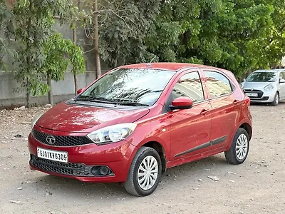 2019 Tata Tiago Revotorq XT [2016-2019] 1