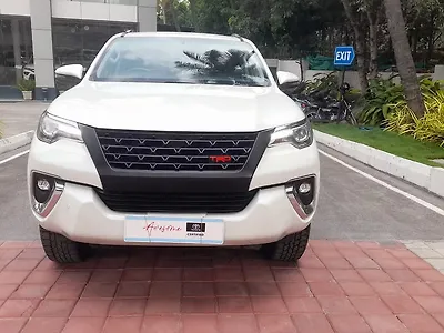 2018 Toyota Fortuner 2.7 4x2 AT [2016-2020] 1