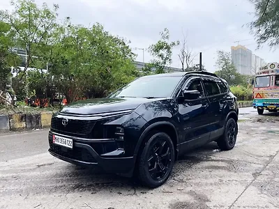 2023 Tata Safari Accomplished Plus 6 STR Dark Edition AT 1