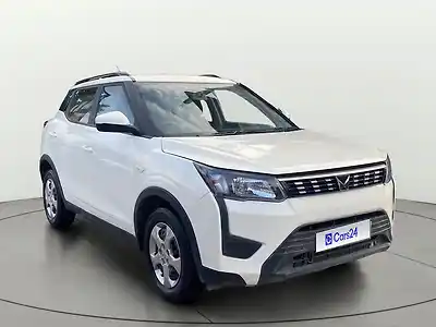 2023 महिंद्रा XUV300 w6 1.2 पेट्रोल 1