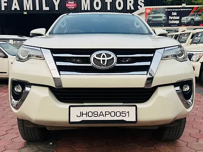 2019 Toyota Fortuner 2.8 4x4 AT [2016-2020] 1