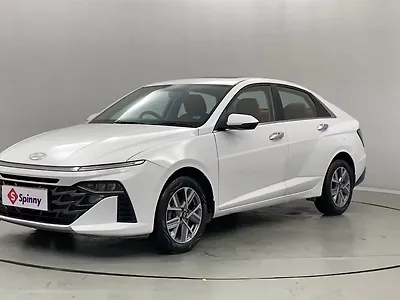 2023 Hyundai Verna SX Petrol 1.5L Manual 1