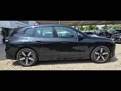 2023 BMW iX xDrive 40