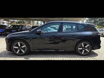 2023 BMW iX xDrive 40