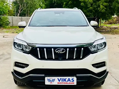2020 Mahindra Alturas G4 4WD AT 1