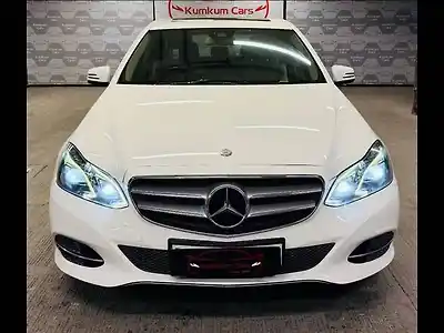 Second Hand मर्सिडीज़ बेंज़ E-क्लास e200 in पुणे