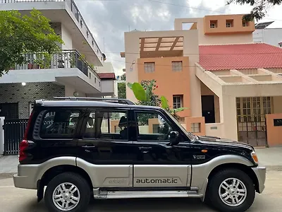 2011 Mahindra Scorpio VLX 2WD BS-IV