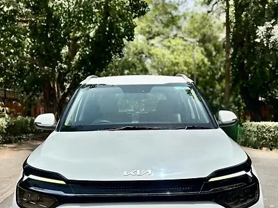 Second Hand Kia Carens Luxury Plus 1.5 Diesel AT 7 STR [2023-2024] in Delhi