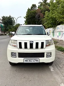 2018 Mahindra TUV300 T8 1 2018 Mahindra TUV300 T8 1