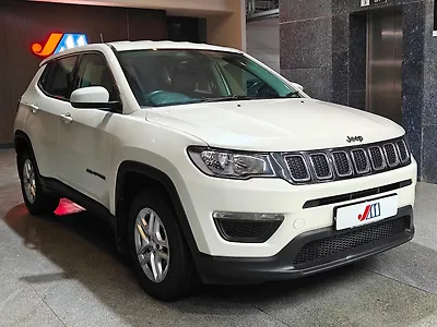 Second Hand Jeep Compass Sport Plus 2.0 Diesel in Ahmedabad