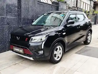 Second Hand महिंद्रा XUV300 w6 1.2 पेट्रोल in दिल्ली