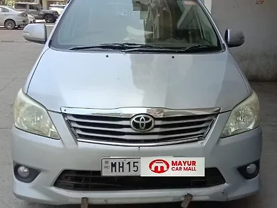 2012 Toyota Innova 2.5 VX 8 STR BS-IV 1