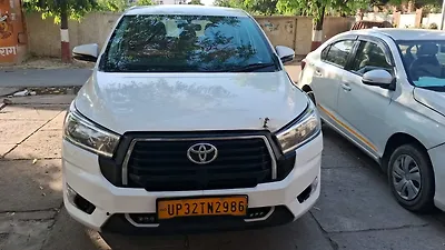 2023 Toyota Innova Crysta VX Diesel Manual 7 STR 1 2023 Toyota Innova Crysta VX Diesel Manual 7 STR 1