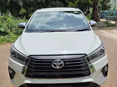 2022 Toyota Innova Crysta ZX 2.4 7 STR 1
