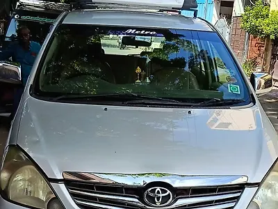 2011 Toyota Innova 2.5 EV MS 8 STR BS-IV 1