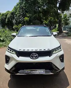 2023 Toyota Fortuner 2.8 4X4 AT 1