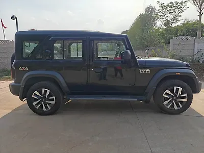 2025 Mahindra Thar Roxx AX7 L 2WD Diesel 2.2L Turbo Manual 1