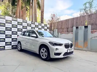 2020 बीएमडब्ल्यू X1 एसड्राइव20डी एक्सलाइन 1