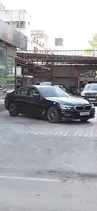 2018 BMW 5-Series 520d Sport Line 1