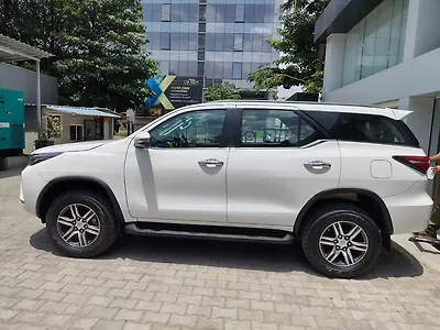2024 Toyota Fortuner
