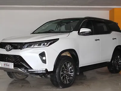2024 Toyota Fortuner Legender 4X2 2WD Diesel Turbo Automatic Dual Tone