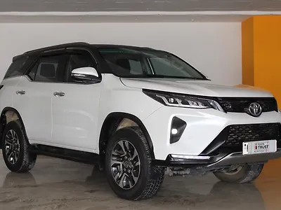 2024 Toyota Fortuner Legender 4X2 2WD Diesel Turbo Automatic Dual Tone