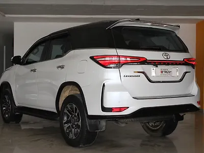2024 Toyota Fortuner Legender 4X2 2WD Diesel Turbo Automatic Dual Tone