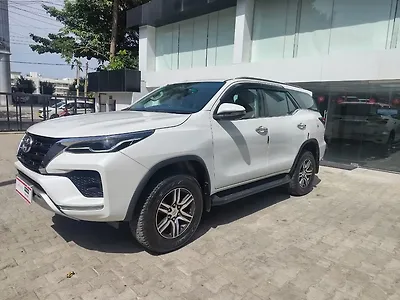 2023 Toyota Fortuner