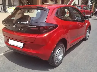 2021 Tata Altroz XE Petrol