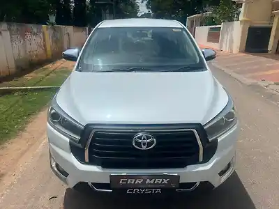 2023 टोयोटा इनोवा क्रिस्टा zx 2.4 7 सीटर 1