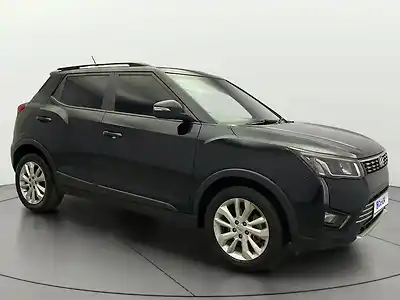 2020 महिंद्रा XUV300 w8 1.5 डीज़ल [2020] 1